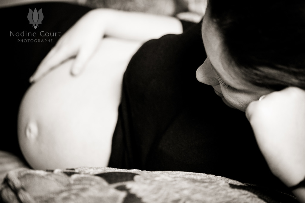 Séance photo grossesse en intérieur à Chambéry