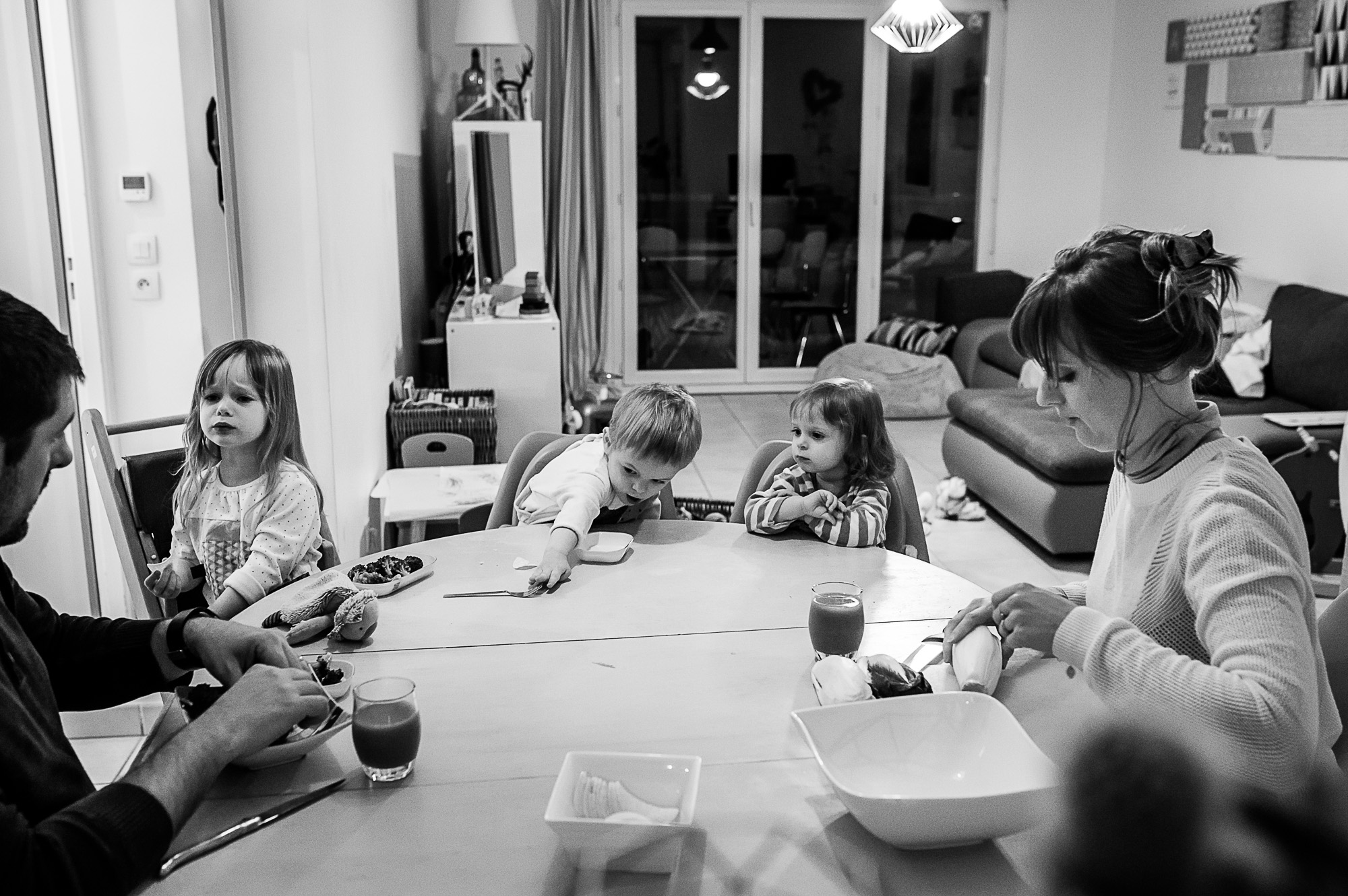 Reportage documentaire de famille en France - Région Rhône Alpes - Le repas du soir