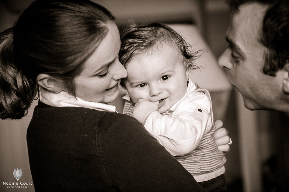Séance famille avec un bébé de 6 mois à Chambéry
