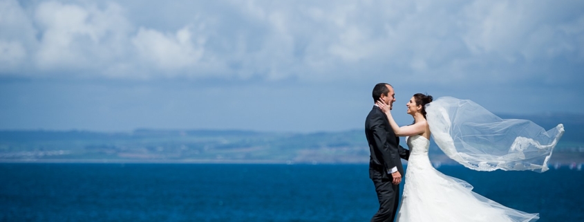 Mariage Douarnenez Bretagne - Photos de couple à la plage - Beloved