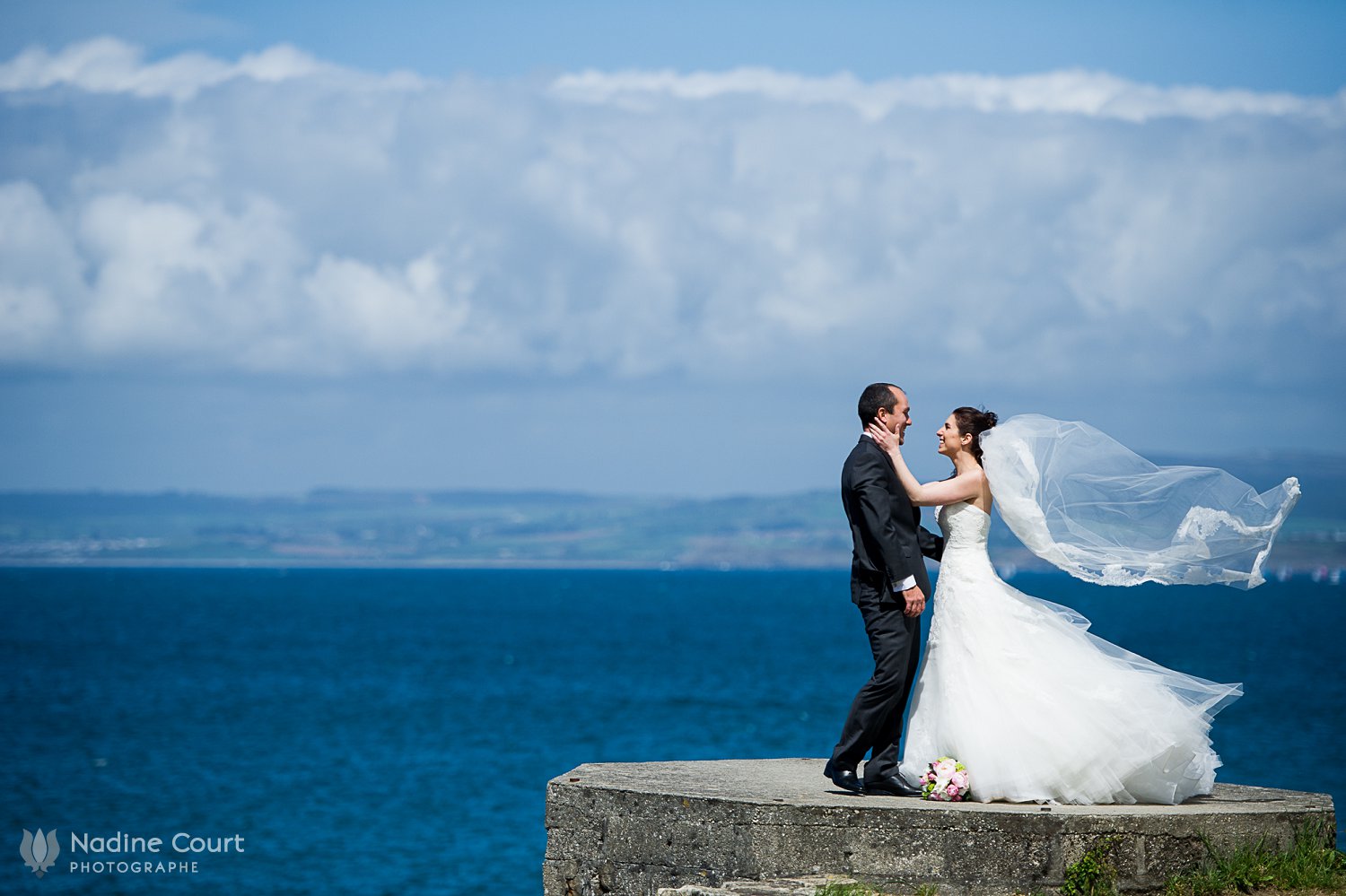 Mariage Douarnenez Bretagne - Photos de couple à la plage - Beloved