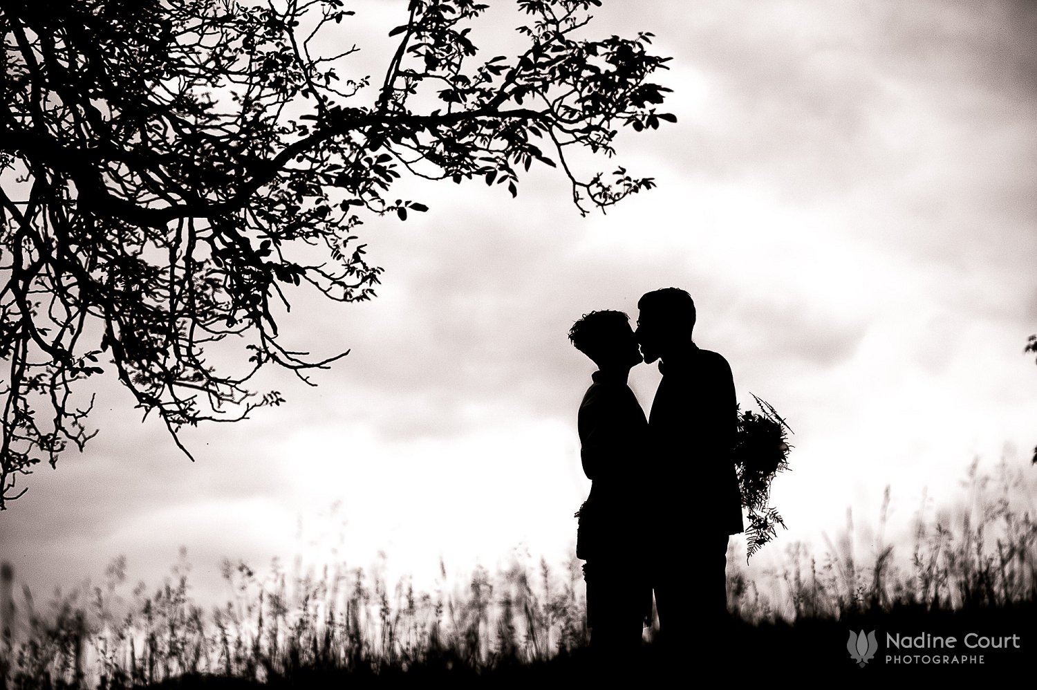 Mariage - photo de couple au parc de Buisson Rond - Chambéry