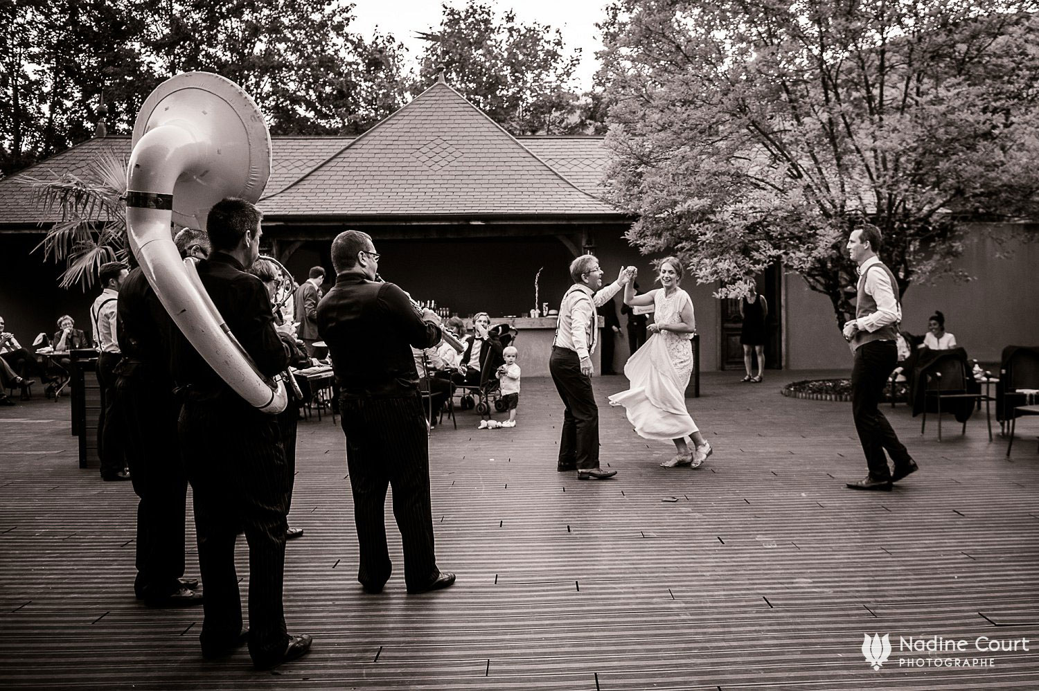 Château de Servolex - cocktail autour de la piscine - mariage