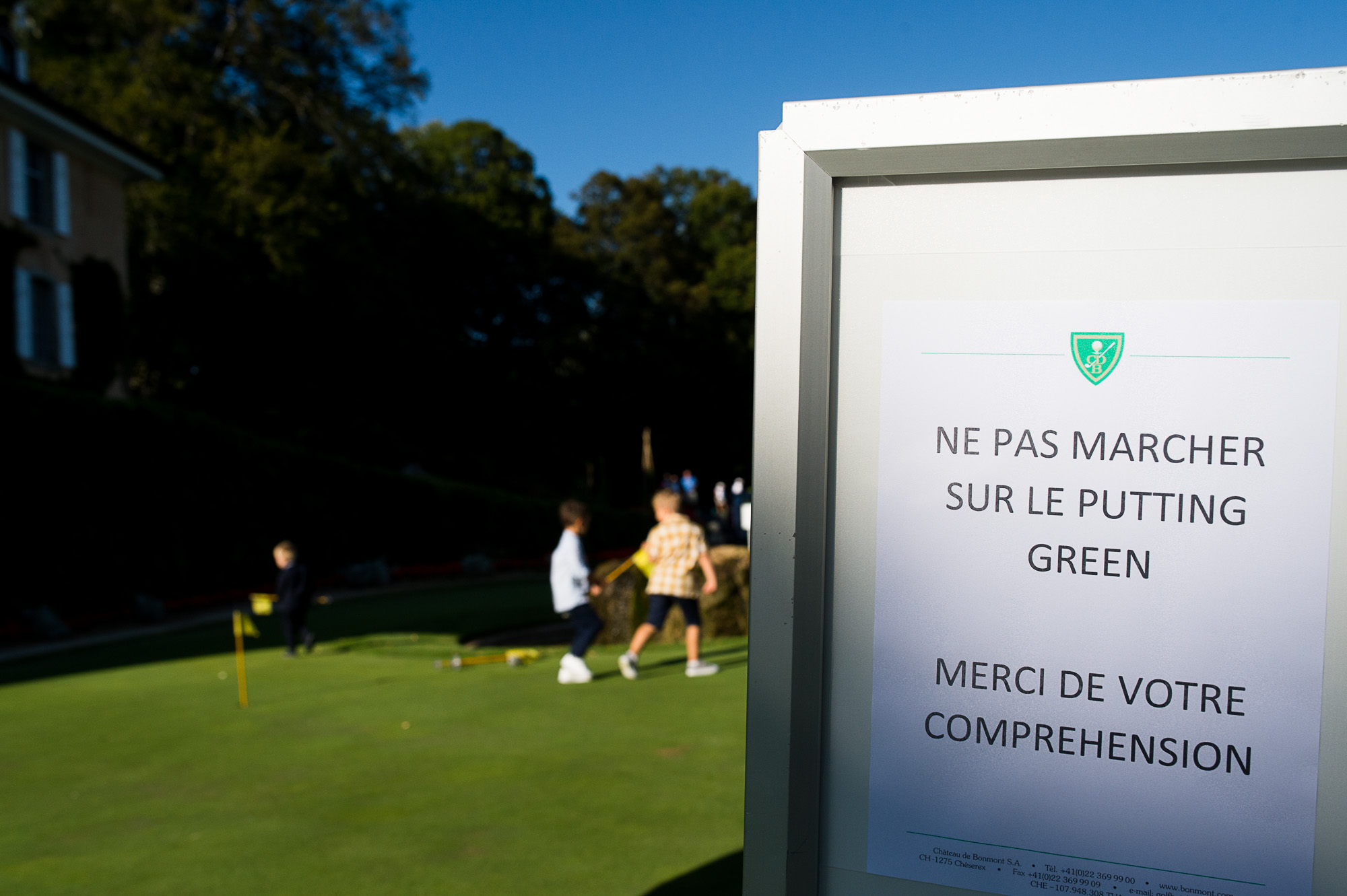 Mariage au golf de Bonmont en Suisse - cocktail sur le green